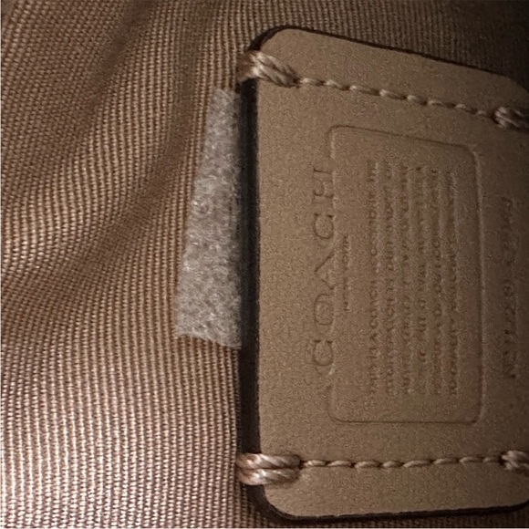 NWT Coach Mini Gallery Crossbody - Picture 3 of 9